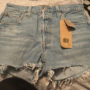 Brand new, high waisted Levi’s 501 shirts. Size 29